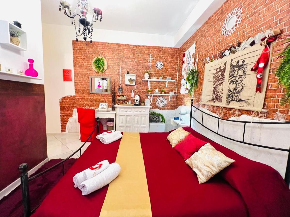 Regina Elena Bed & Breakfast ชีนิซี ภายนอก รูปภาพ