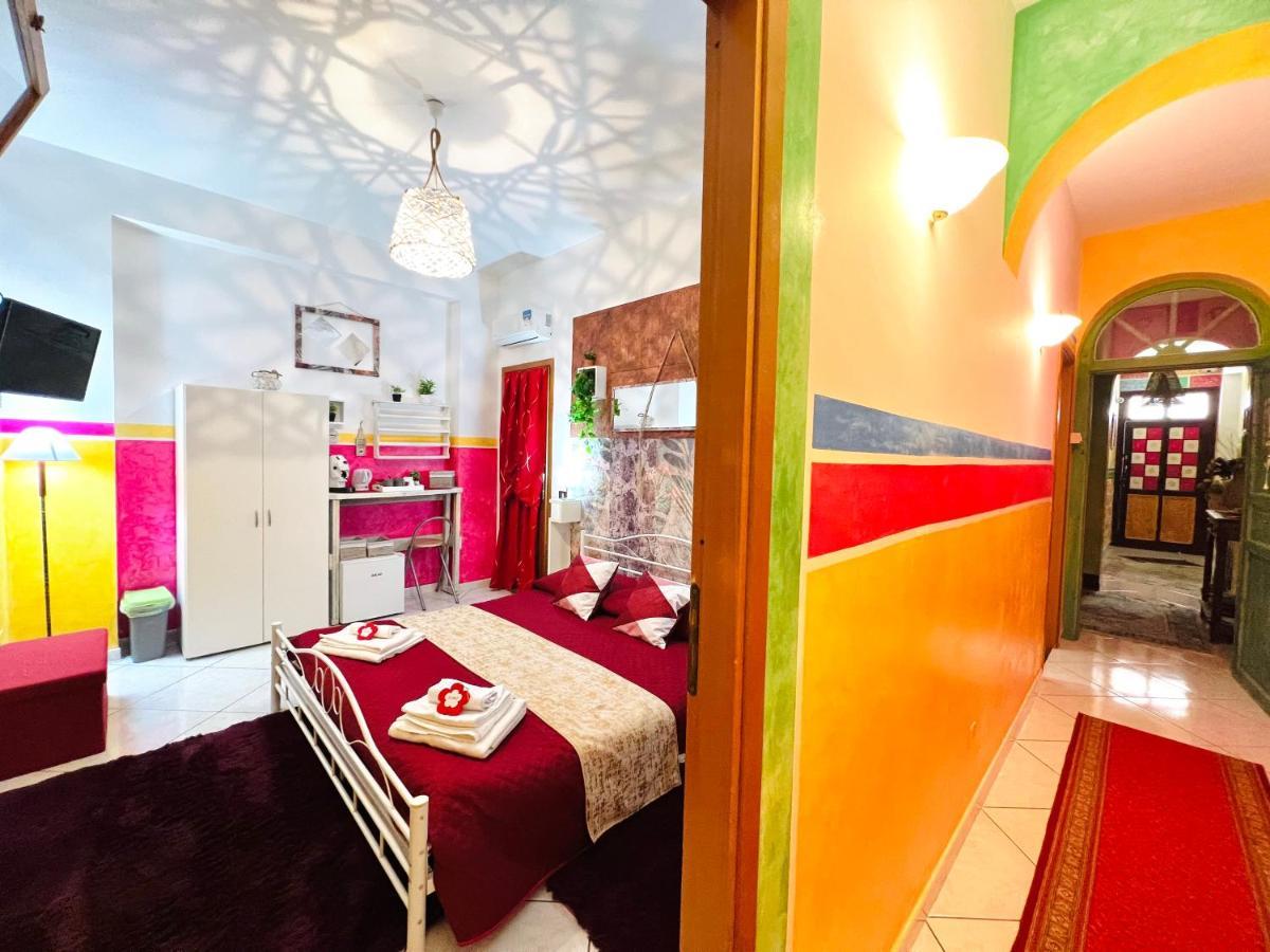 Regina Elena Bed & Breakfast ชีนิซี ภายนอก รูปภาพ