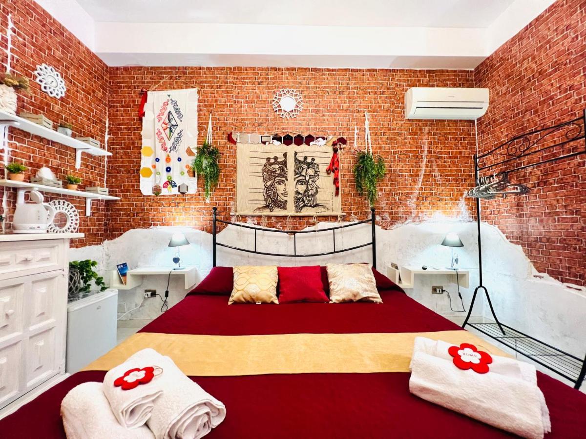 Regina Elena Bed & Breakfast ชีนิซี ภายนอก รูปภาพ