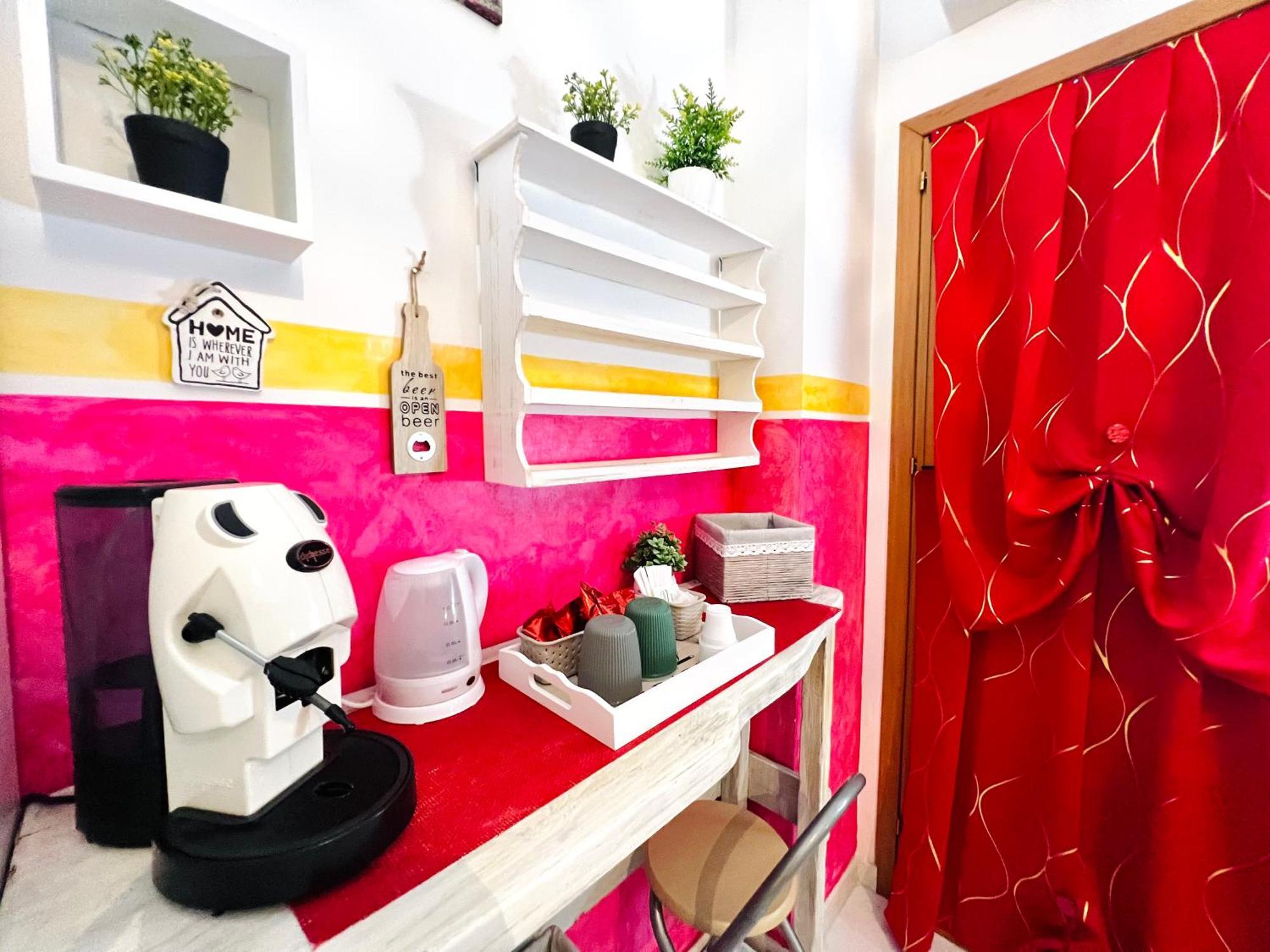 Regina Elena Bed & Breakfast ชีนิซี ภายนอก รูปภาพ